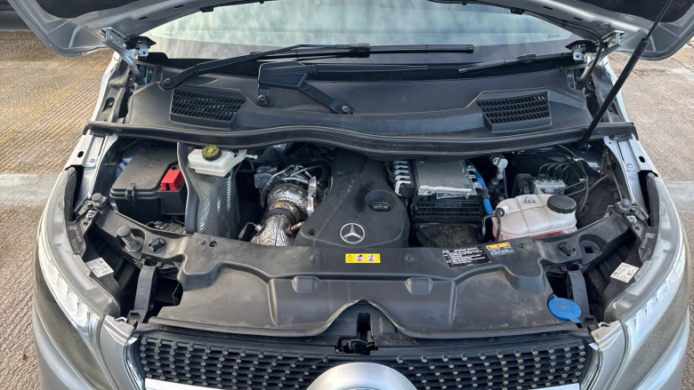 Mercedes-Benz V-Class V220 d AMG Line 5dr 9G-Tronic [Extra Long] Diesel Estate